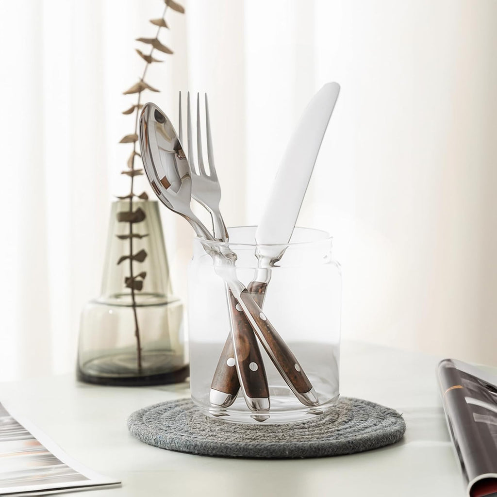 QUEARI Silverware Set For 8 with Two Rivets, Vintage 40-Piece Everyday Flatware Set with Brown Bakelite Handle, Stainless Steel Cutlery Set, Dishwasher Safe, Knives Spoons and Forks Set