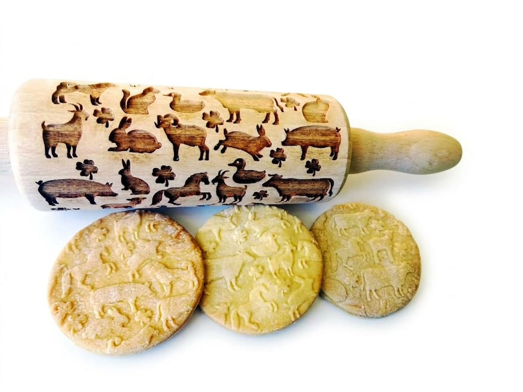 CATS embossing rolling pin. Wooden embossing rolling pin with cats