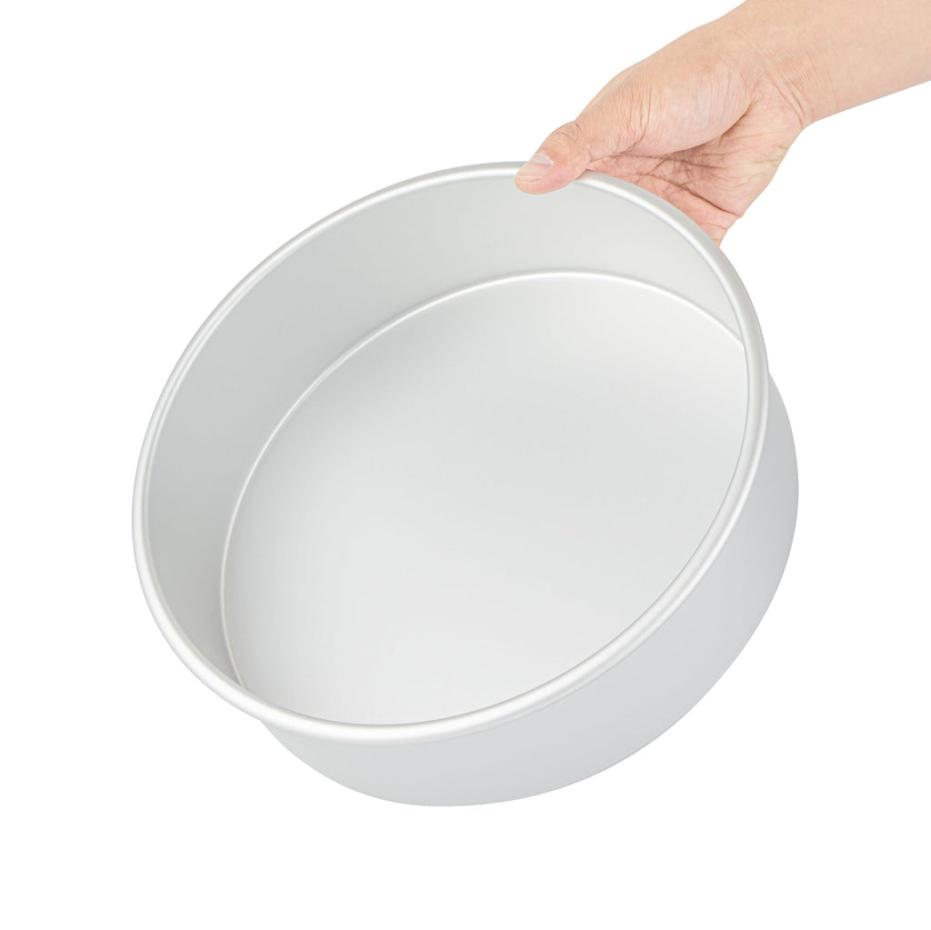 Restaurantware-Met Lux 10 x 3 Inch Straight-Sided Baking Tin, 1 Round Cake Pan - Oven-Ready, Freezable, Anodized Aluminum Round Baking Pan, Greaseproof, For Layer Birthday Cake