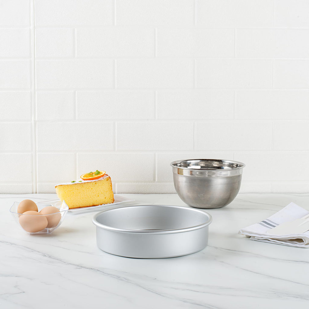 Restaurantware-Met Lux 8 x 2 Inch Straight-Sided Baking Tins, 12 Round Cake Pans - Oven-Ready, Freezable, Anodized Aluminum Round Baking Pans, Greaseproof, For Layer Birthday Cakes