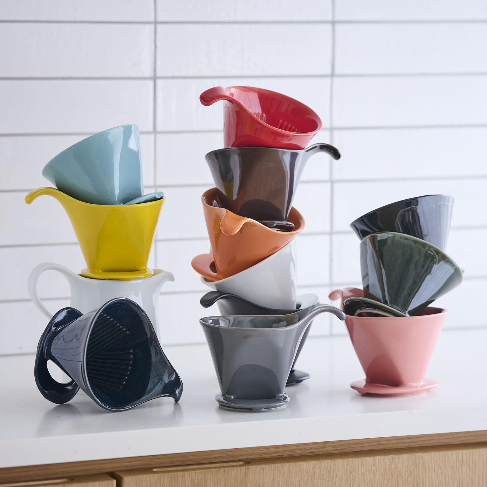 ZERO JAPAN - Bee House Pour Over Coffee Dripper - Ceramic Coffee Maker with Elegant Peek Hole, Drip Cone Brewer Coffee Gifts, Brewing Accessories - Black, Standard Size