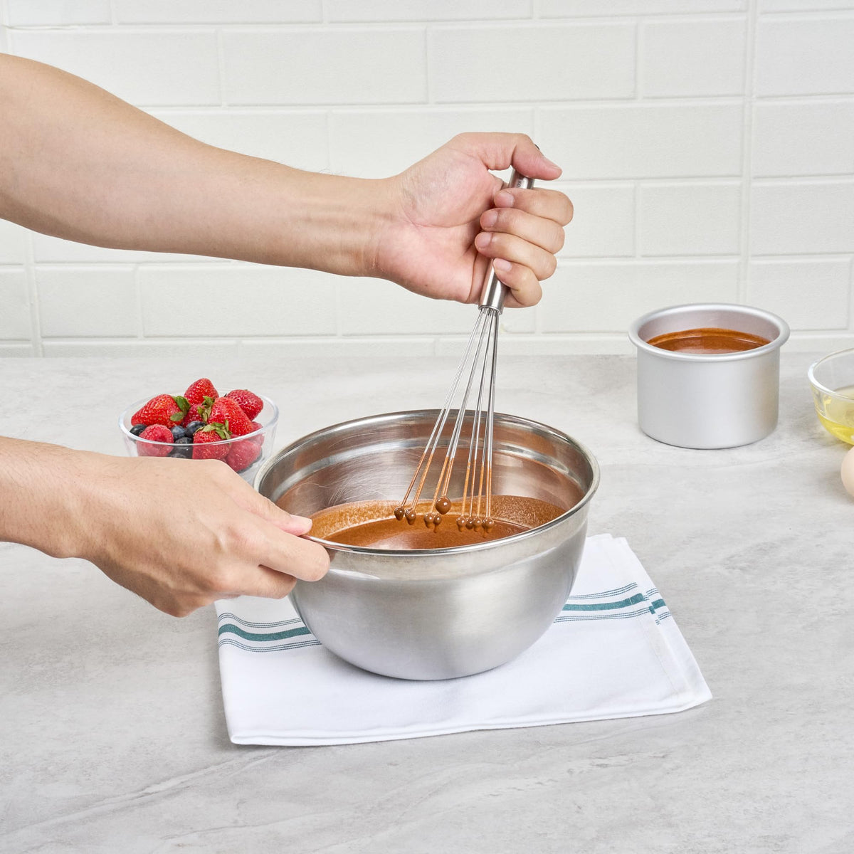 Restaurantware 10.5 in Stainless Steel Ball Whisk with Silicone Tips - 6 Pack - German Standard Sauce & Gravy Whisk, Non-Scratch, Dishwasher Safe - Non-Stick Safe Silicone Ball Whisk for Baking