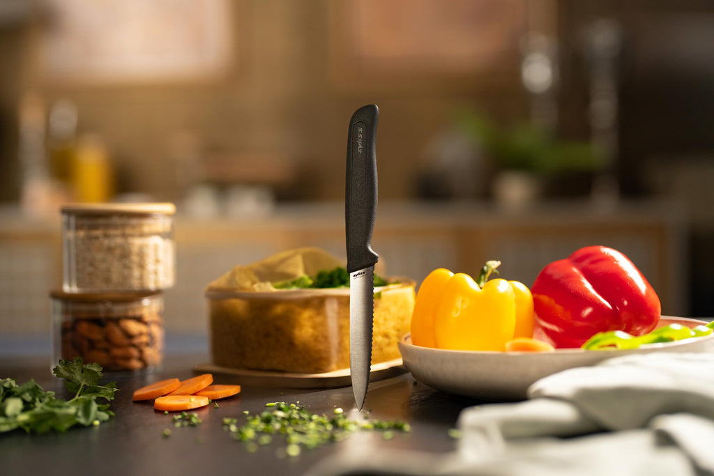 Zyliss Serrated Paring Knife – German Stainless Steel Blade with Sustainable Wheat Straw NonSlip Handle – Blade Guard Included – Dishwasher Safe – 3.9 inches - Gray