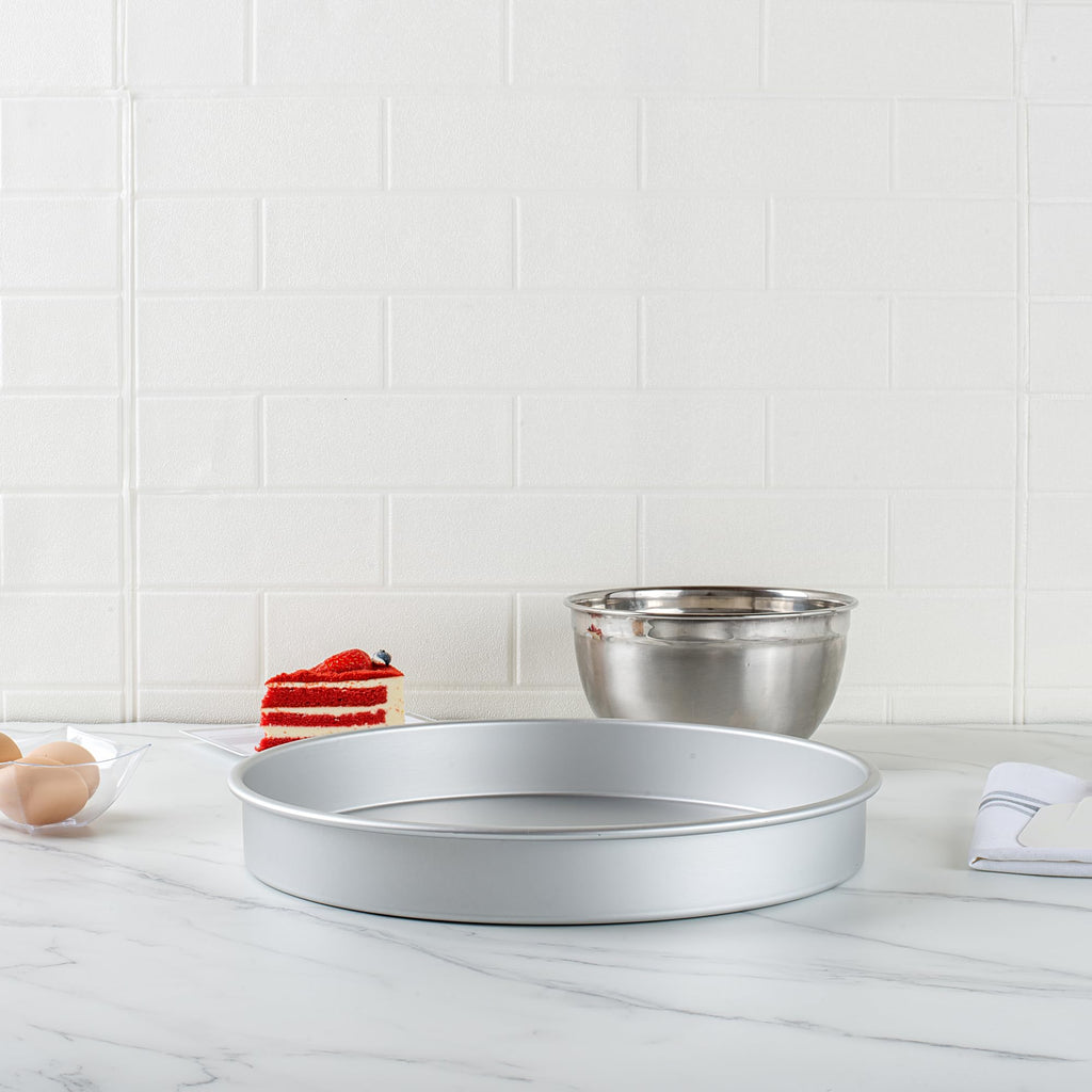 Restaurantware-Met Lux 14 x 2 Inch Straight-Sided Baking Tins, 12 Round Cake Pans - Oven-Ready, Freezable, Anodized Aluminum Round Baking Pans, Greaseproof, For Layer Birthday Cakes