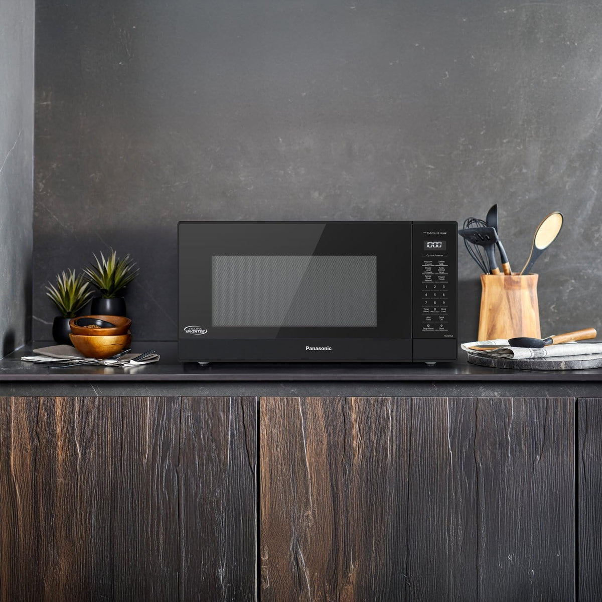 Panasonic NN-SN75LB cu.ft Cyclonic Inverter Countertop Microwave Oven 1250Watt Power with Genius Sensor Cooking, 1.6 cft, Black