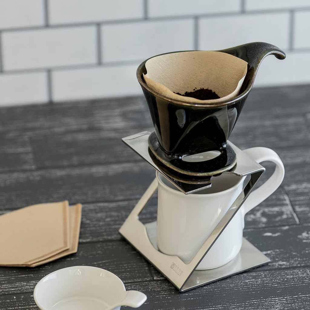ZERO JAPAN - Bee House Pour Over Coffee Dripper - Ceramic Coffee Maker with Elegant Peek Hole, Drip Cone Brewer Coffee Gifts, Brewing Accessories - Tomato, Standar Size