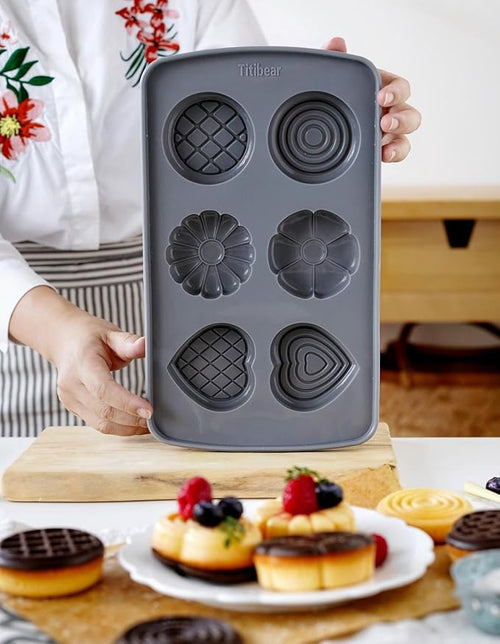 2 Pack Silicone Chocolate Muffin Molds,Round &Heart Shape Baking Pan 6 Cavites Flower Silicone Baking Mold for Ice Jello Cookies Mini Cake Macaron Waffle Cupcake Desserts Making