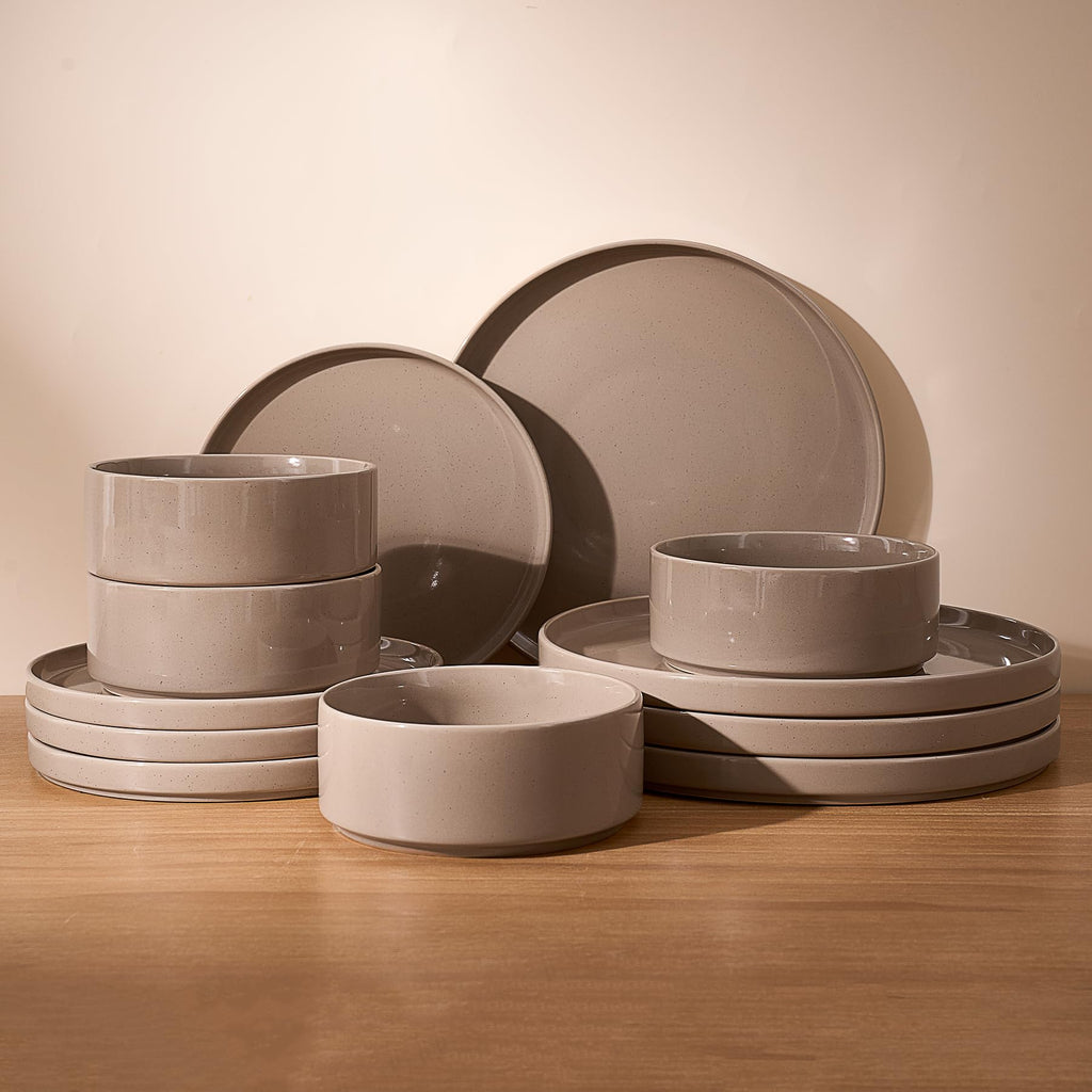 Famiware Nebula Plates and Bowls, 18-Piece Dinnerware Set, White