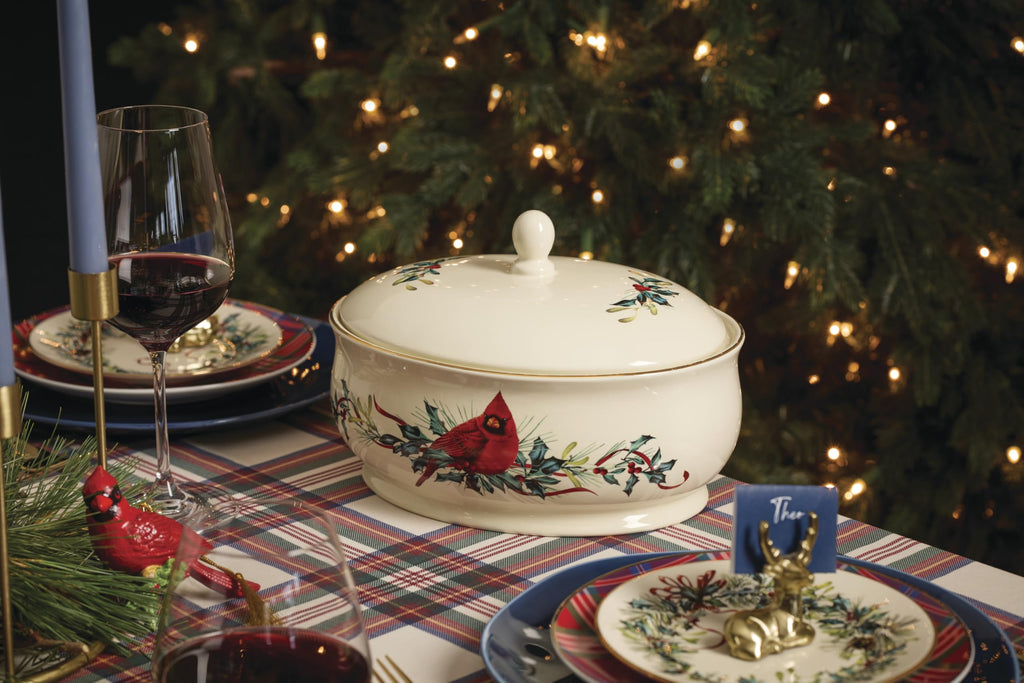 Lenox 870601 Winter Greetings Covered Dish, Christmas & Holiday Hosting