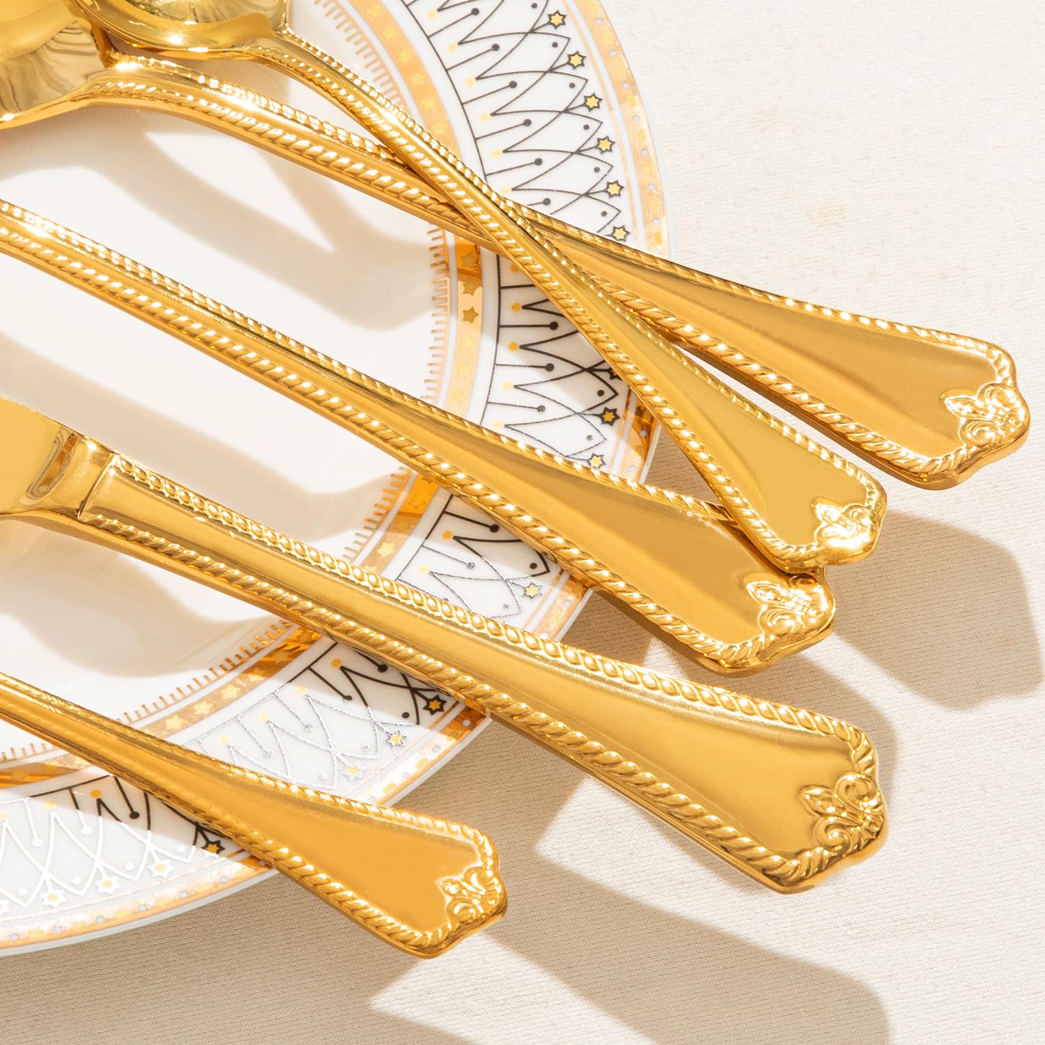 KINGSTONE 40 Pcs Gold Silverware Set, 18/10 Stainless Steel Flatware for 8