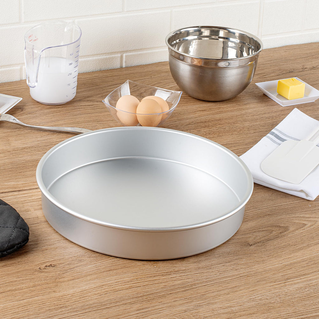 Restaurantware-Met Lux 11 x 2 Inch Straight-Sided Baking Tin, 1 Round Cake Pan - Oven-Ready, Freezable, Anodized Aluminum Round Baking Pan, Greaseproof, For Layer Birthday Cake