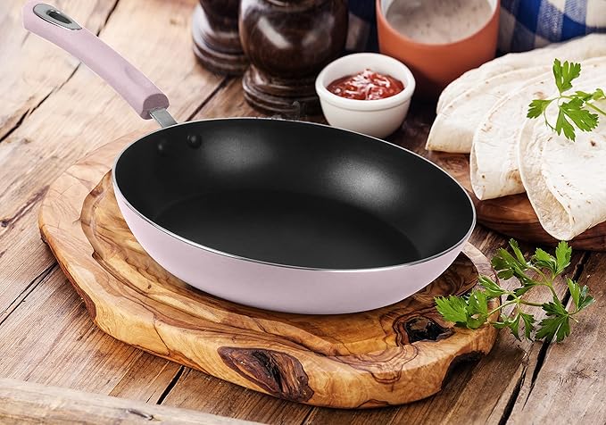 Utopia Kitchen Nonstick Cookware 3 Piece Set, Non-Stick Frying Pans with Induction Bottom, 8, 9.5 & 11 Inches Frying Pans with Bakelite Handles, PFOA Free, Purple & Black