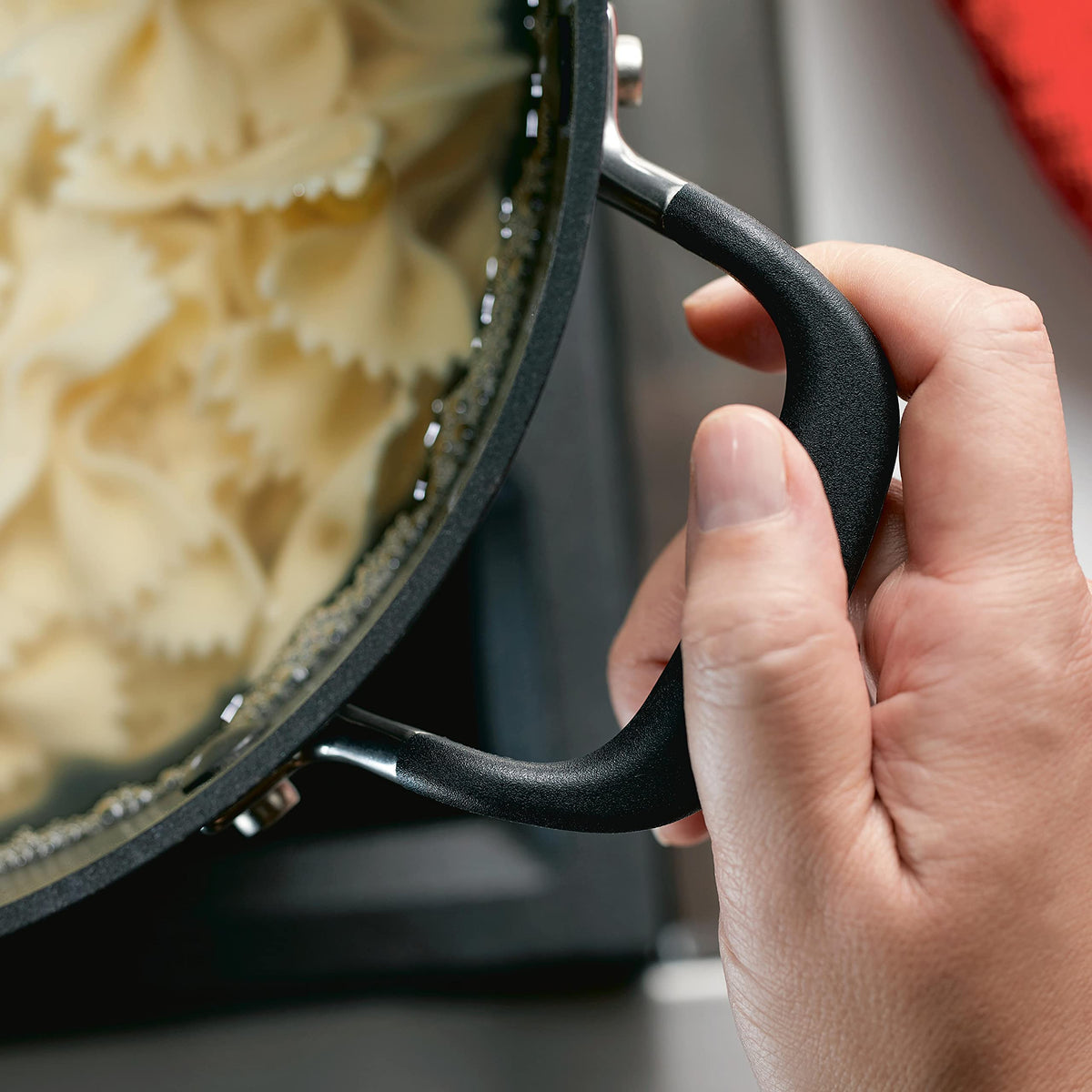 KitchenAid Hard Anodized Nonstick Stock pot with Lid, 8-Quart, Onyx Black