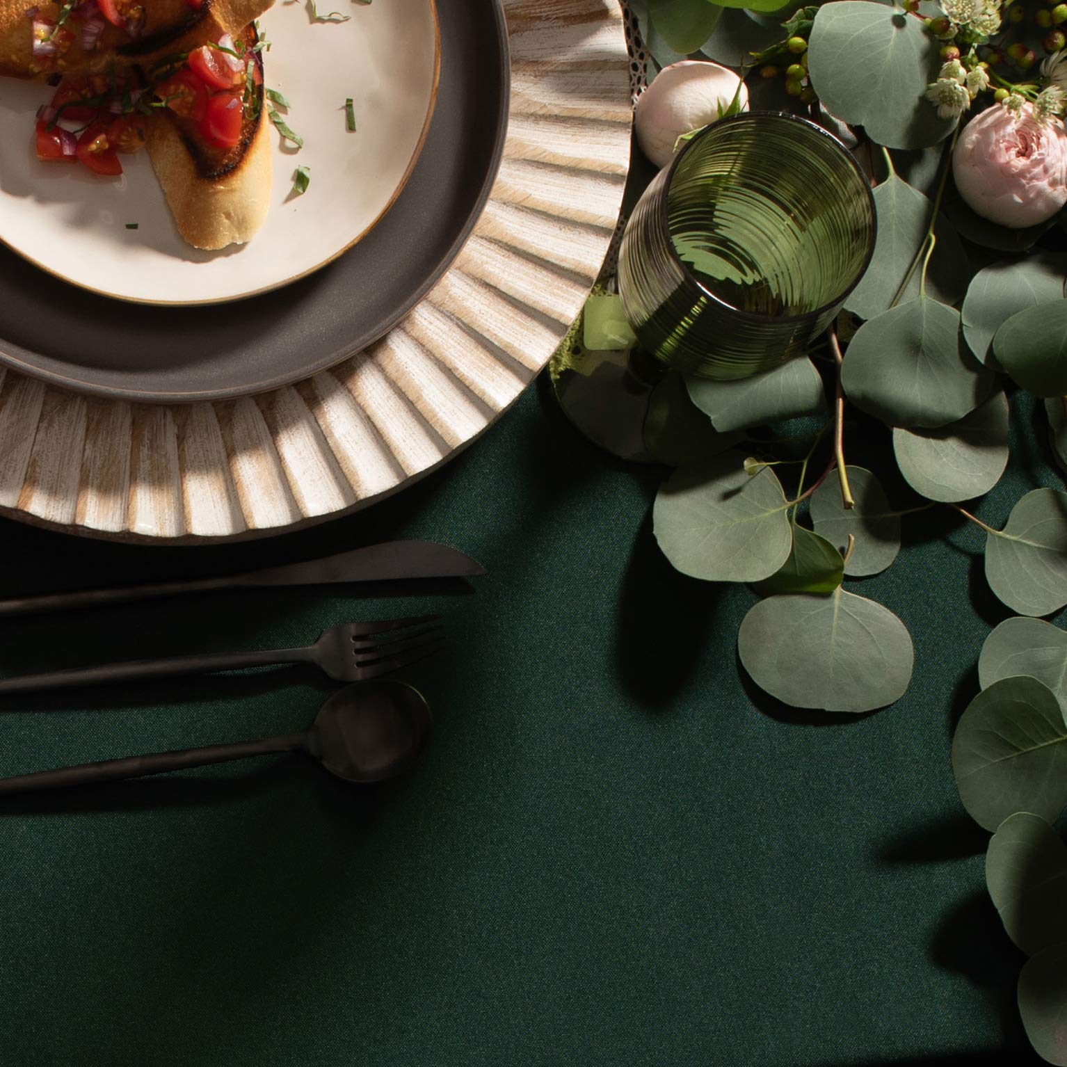 Gee Di Moda Rectangle Tablecloth - 60 x 126 Inch Hunter Green Table Cloth for 8 Foot Rectangle Tables - Heavy Duty Washable Fabric - for Holiday Party, Dinner, Weddings, Baby Shower & Events