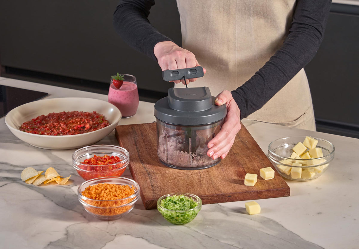 Zyliss Easy Pull Food Chopper & Manual Food Processor, Gray, Easy Pull 3.0