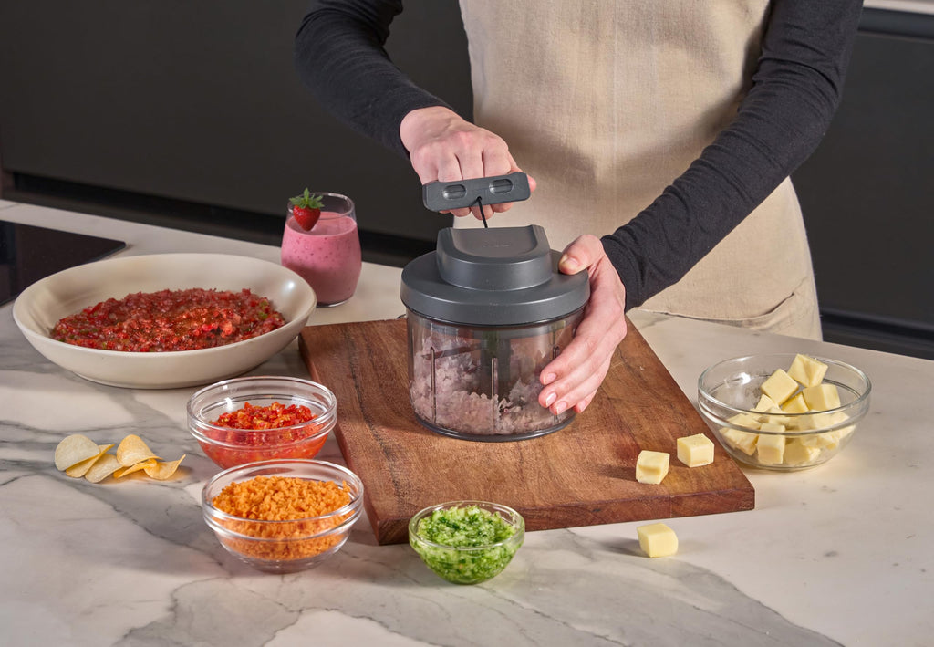 Zyliss Easy Pull Food Chopper & Manual Food Processor, Gray, Easy Pull 3.0