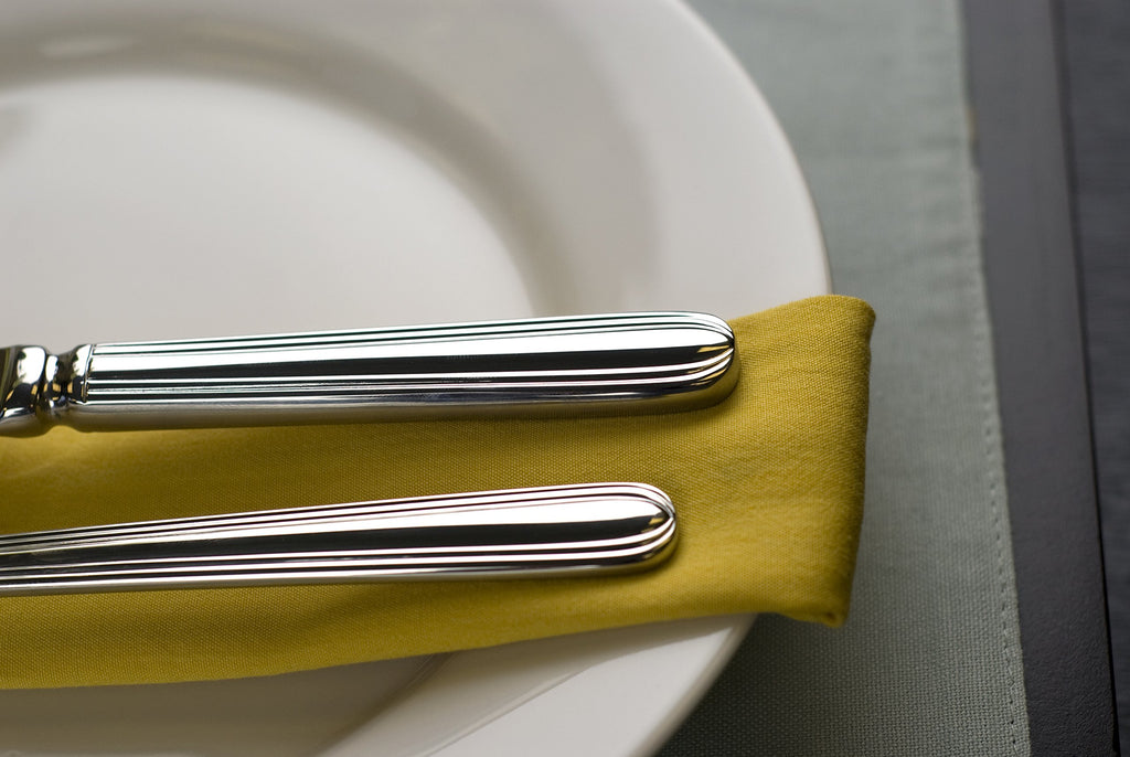 Fortessa Metropolitan 18/10 Stainless Steel Flatware 20 Piece Place Setting, Service for 4