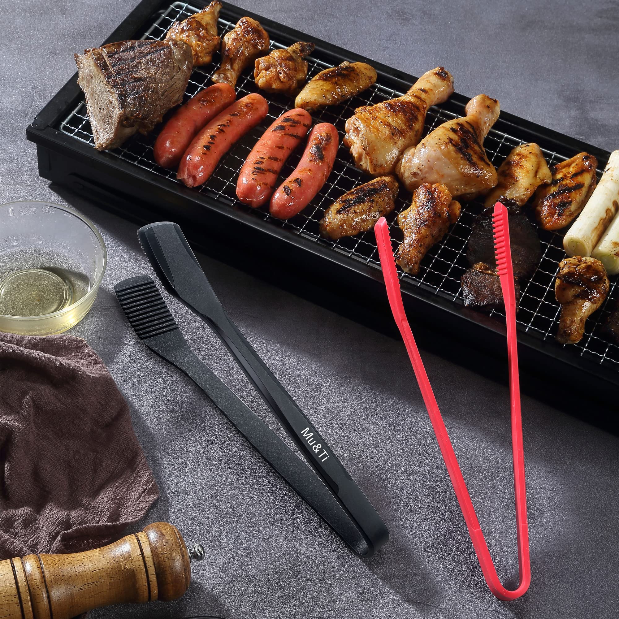 Mu&Ti Silicone Kitchen Tongs 11 Inch Spatula Silicone Toast Tongs Salad Tongs for Cooking Salad BBQ Serving Toast Grilling Locking Frying Baking Steak(Black)