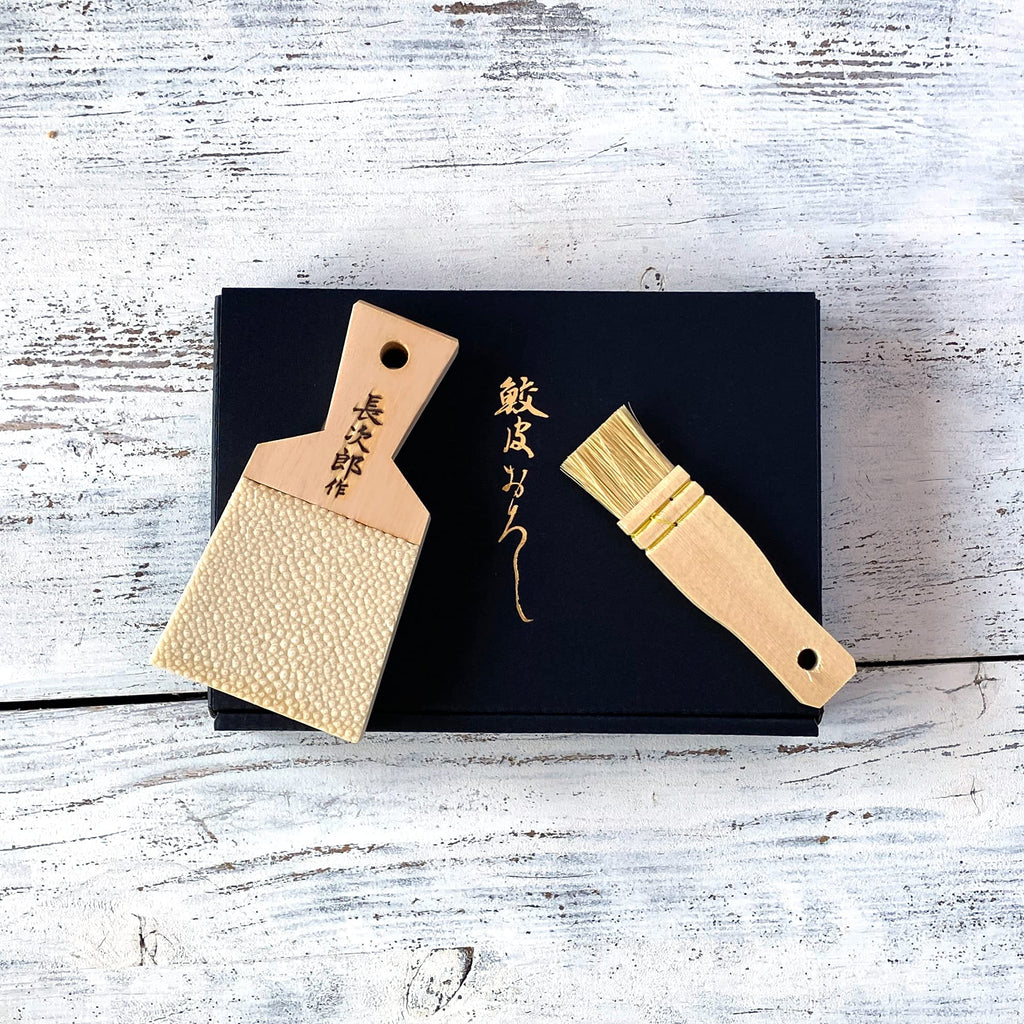 Japanese Traditional Grater for Wasabi and Ginger with Minoyaki Plate Made in Japan (Single item, Grater Extra large size)